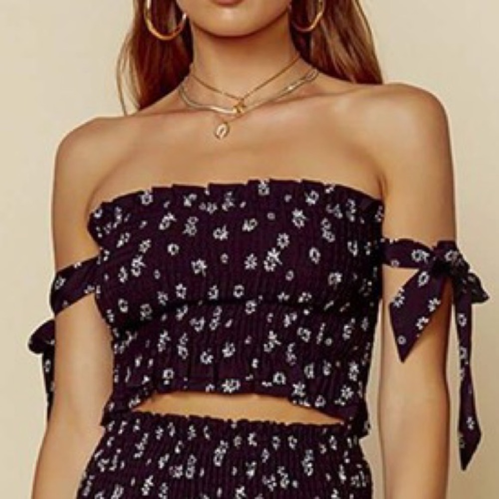 PLANET BLUE TASHA TOP